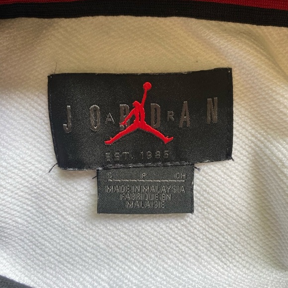 Nike Air Jordan Jumpman Classic Hoodie
White gold SZ Small - Picture 5 of 7